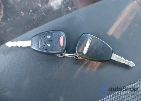 2014 Jeep Compass Sport z USA, uszkodzony, nr VIN 1C4NJDBB6ED518641